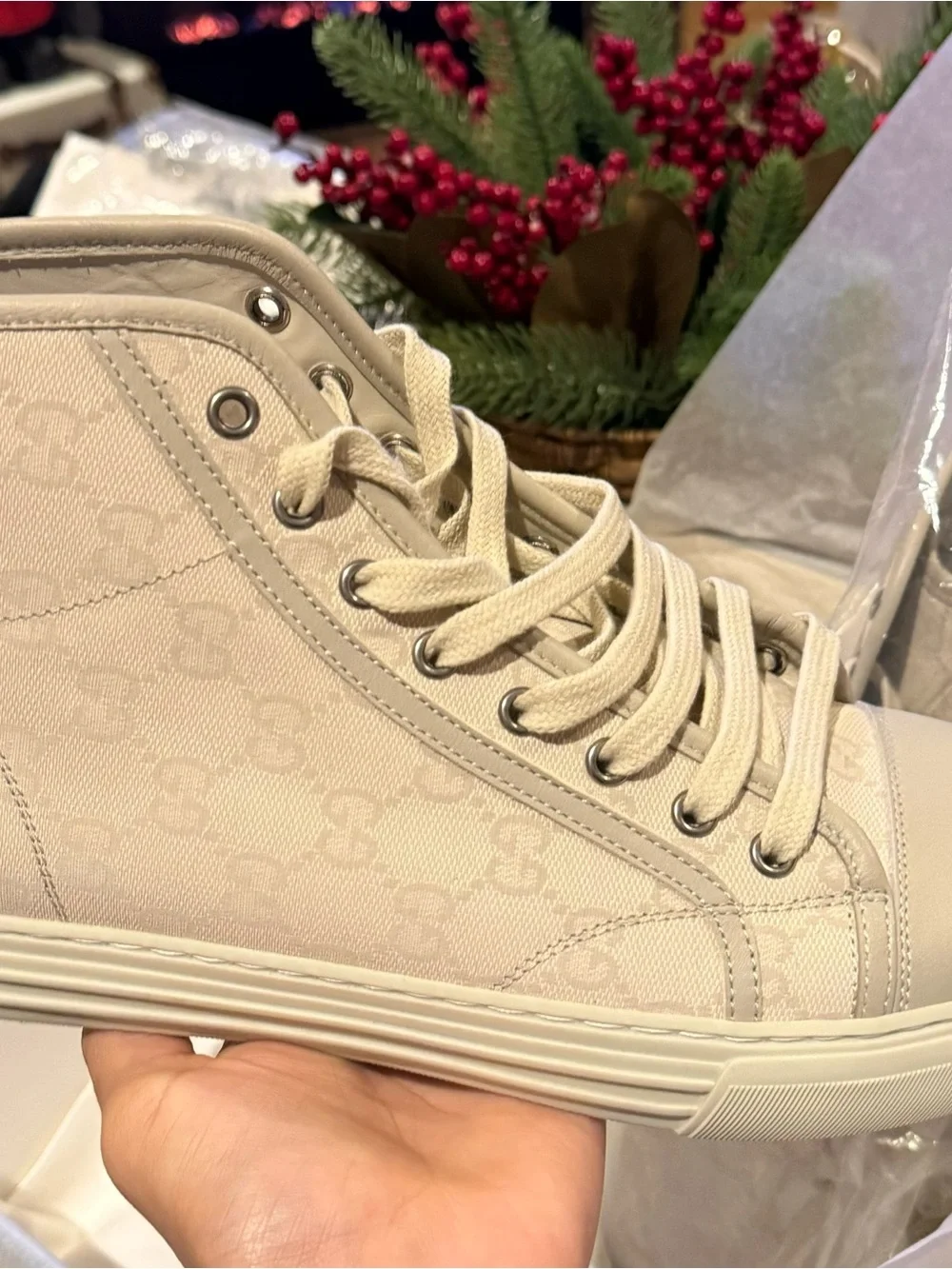 Gucci Cream/Beige High-Top Women's Sneakers